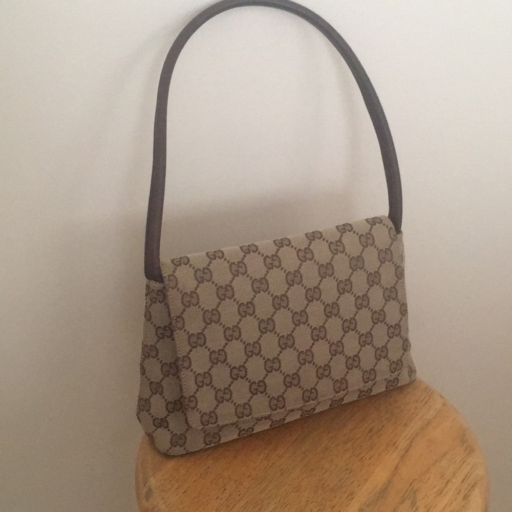 GUCCI vintage bag-authentic-price is firm - Picture 8 of 9